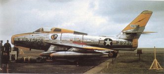 F-84F-45-RE+Thunderstreak+52-6737.jpg