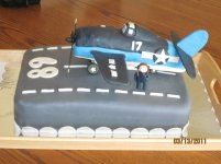WWIIairplanecake.jpg