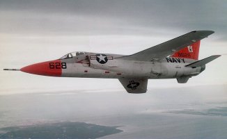 Grumman_F11F-1_Tiger_in_flight_c1950s.jpg