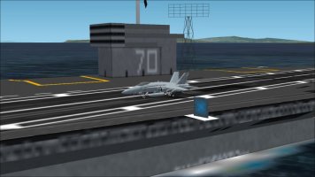CVN70Maui.jpg