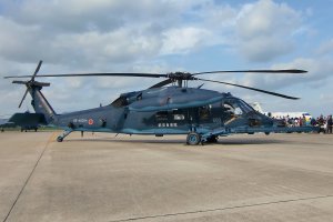 JASDF_UH-60J_ashiya_20161009_083614.jpg