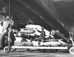 Ground_crewman_hoist_bomb_2.jpg