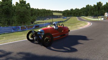 Screenshot_ft_morgan_3_wheeler_cadwell_park_26-8-126-17-3-54.jpg