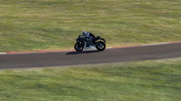 Screenshot_rvz_kawasaki_ninja_h2_2020_cadwell_park_26-8-126-15-26-18.jpg