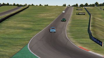 Screenshot_aston_db5_cadwell_park_3-9-126-10-17-39.jpg