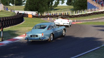 Screenshot_aston_db5_cadwell_park_3-9-126-10-40-57.jpg