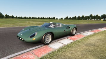 Screenshot_jaguar_xj13_cadwell_park_3-9-126-11-34-31.jpg