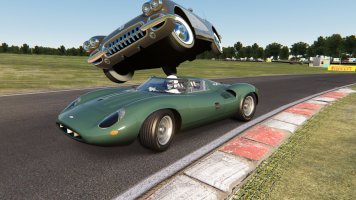 Screenshot_jaguar_xj13_cadwell_park_3-9-126-11-27-20-2.jpg