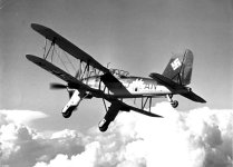 Bundesarchiv_Bild_146-1977-110-06,_Flugzeug_Fieseler_Fi_167.jpg