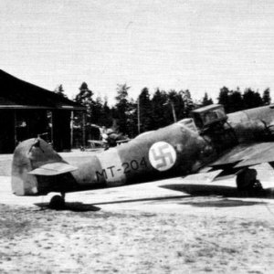 Messerschmitt Bf 109G2 FAF 3.HLeLv34 MT 204 Puhakka Finland 1943 02