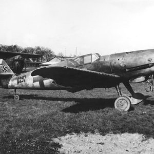 Messerschmitt Bf 109G10R3 Erla 10.JG51 Yellow 5 Horst Walter Petzschler WNr 130297 interned Swed